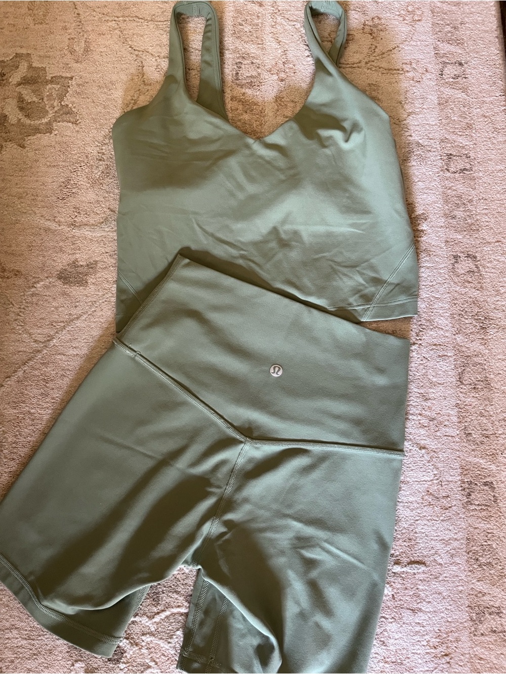 Lululemon Align Tank Top Light Support Sz 6 - Great! - Picture 4 of 5